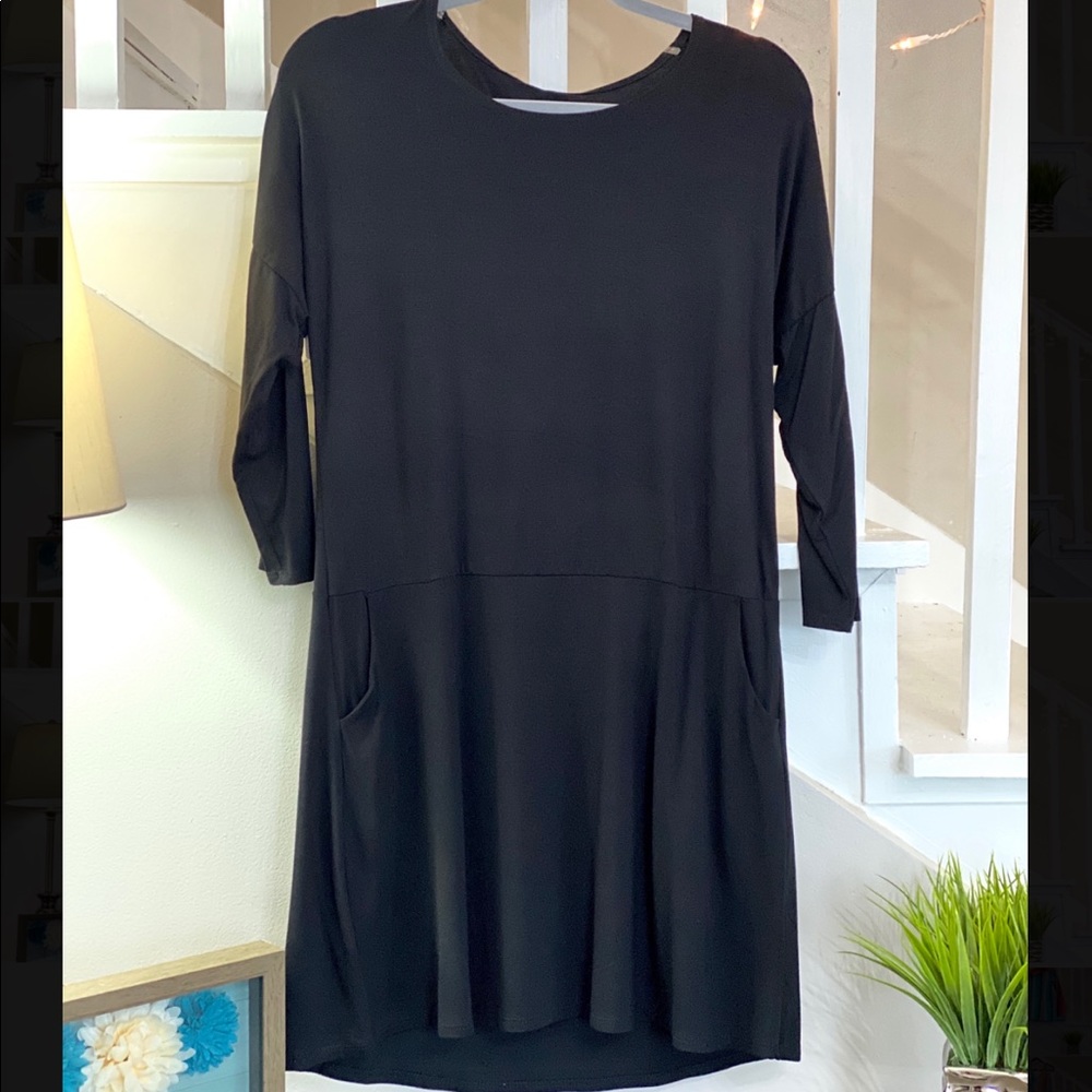 Just arrived! Black 3/4 sleeve dress with pockets!